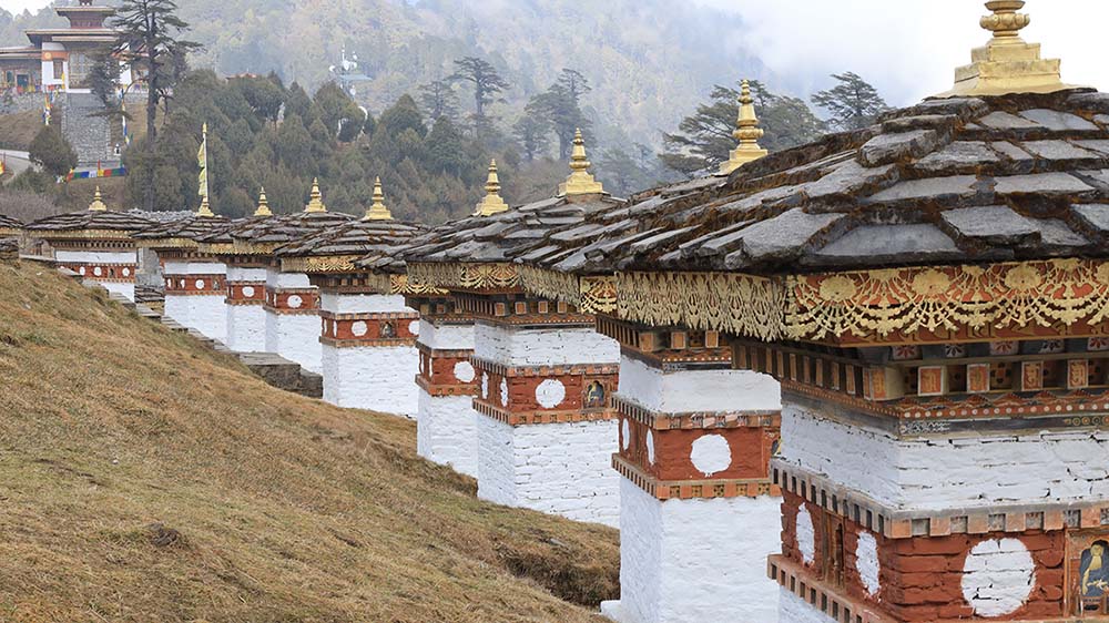 Dochula chortens between Thimphu and Punakha